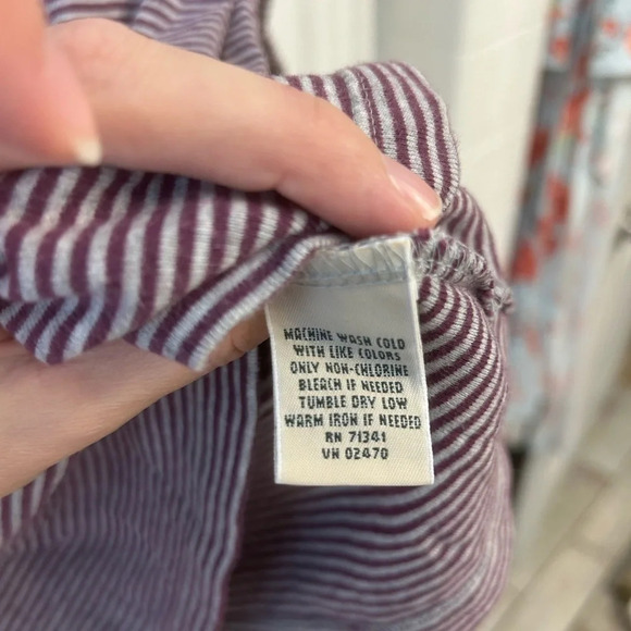 L.L. bean 3/4 length sleeve shirt striped purple and gray size M - Picture 4 of 5
